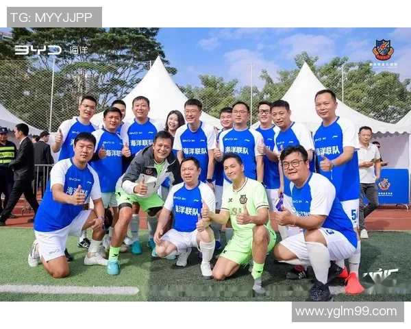 香港足球明星队激情对决国际球队展现足球魅力与团队精神